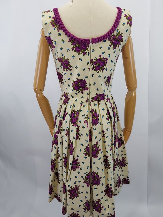 1950s Floral Print White and Purple Cotton Dress … - image 2