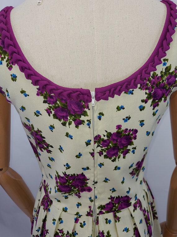 1950s Floral Print White and Purple Cotton Dress … - image 6