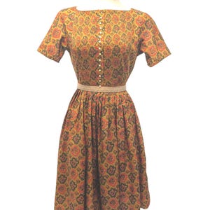 1950-1960s Jeanne D&#39;Arc Paisley Printed Day Dress 34&quot;B 24&quot;W