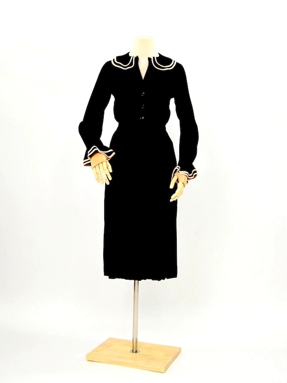1970s Albert Nipon Dress Bust 34" Waist 24-28" - image 1