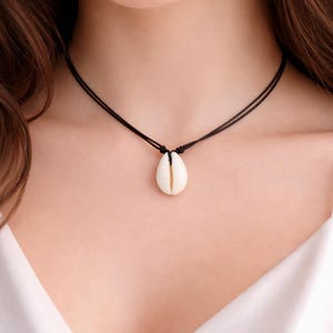 Collier de coquillages cauris, collier de coquillages réglable hippie, cadeau pour elle, surf, collier sirène de plage bohème, unisexe, bijoux de vacances