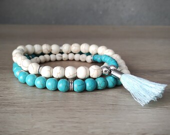 Turquoise Wrap armband, edelsteen sieraden, wit en blauw turquoise howliet kralen, Kwastje armband, Kralen armband, karma armband