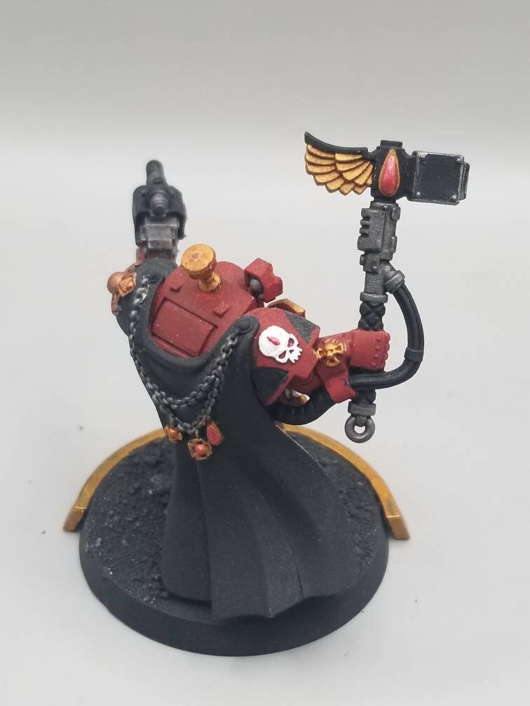 Customizing a Blood Angel and Assault Captain