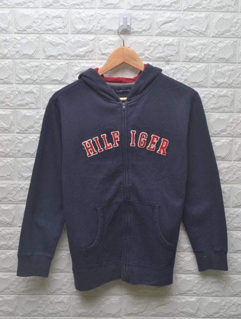 tommy hilfiger 90s sweater