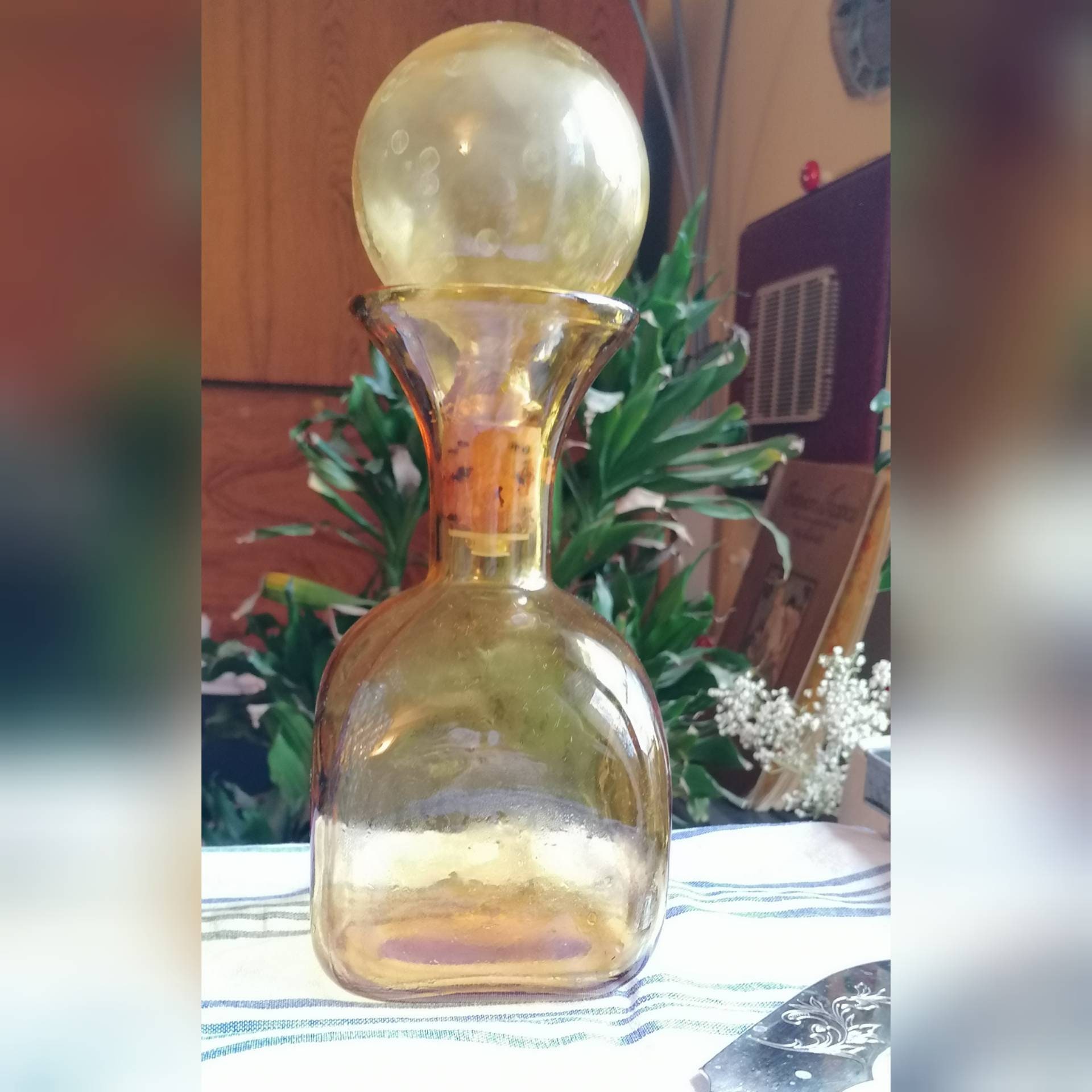 Carafe Carré en Verre Ambrée Vintage Années 60/Bouchon Bulle Style Empoli