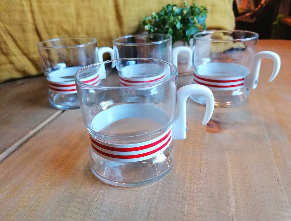 Tasses en Verre et Plastique Rouge Blanc Rayés Vintage Années 60/Pyrex Thé ou Café