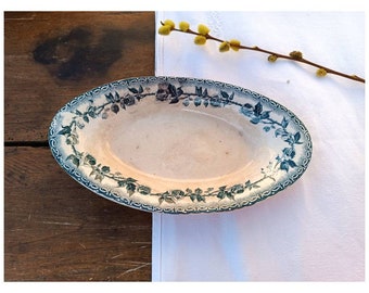 Old ravier, blue earthenware dish, roses, Hippolyte Boulenger Choisy le Roi / iron earth / Paris old dishes flowered / patinated