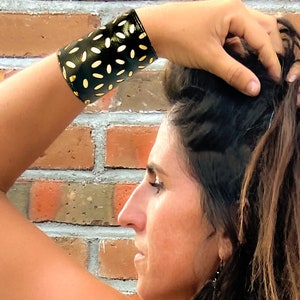 Vegane Goth Leder Geldbörse, Leder Geldbörse Herren handgemacht, schwarze Handgelenk Brieftasche, Reise Brieftasche, Manschette Armband Brieftasche