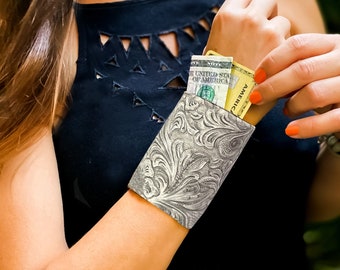 Vegan Wallet,  Wrist Wallet for Woman, Boho Style Wallet, Stash Bag, Festival Accessories, Burning Man Fashion, Travel Wallet Bracelet