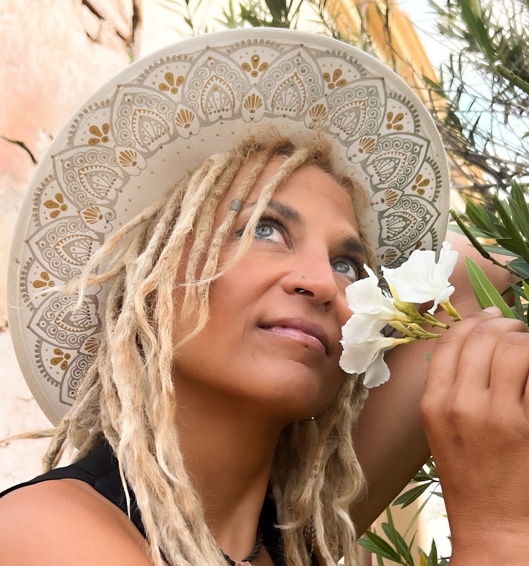 Beautiful Handmade Crystal Festival Hat Amazon.com: Vacation Hats Belt Hand Beading Crystal for Girl  main image 2