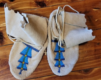 Moccasin with instep beadwork