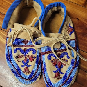 Moccasins floral beadwork