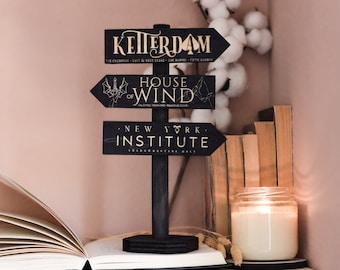 Standing Wooden Signposts, laser engraved, literary places inspired by literature: ACOMAF, Six of Crows, Nevernight...