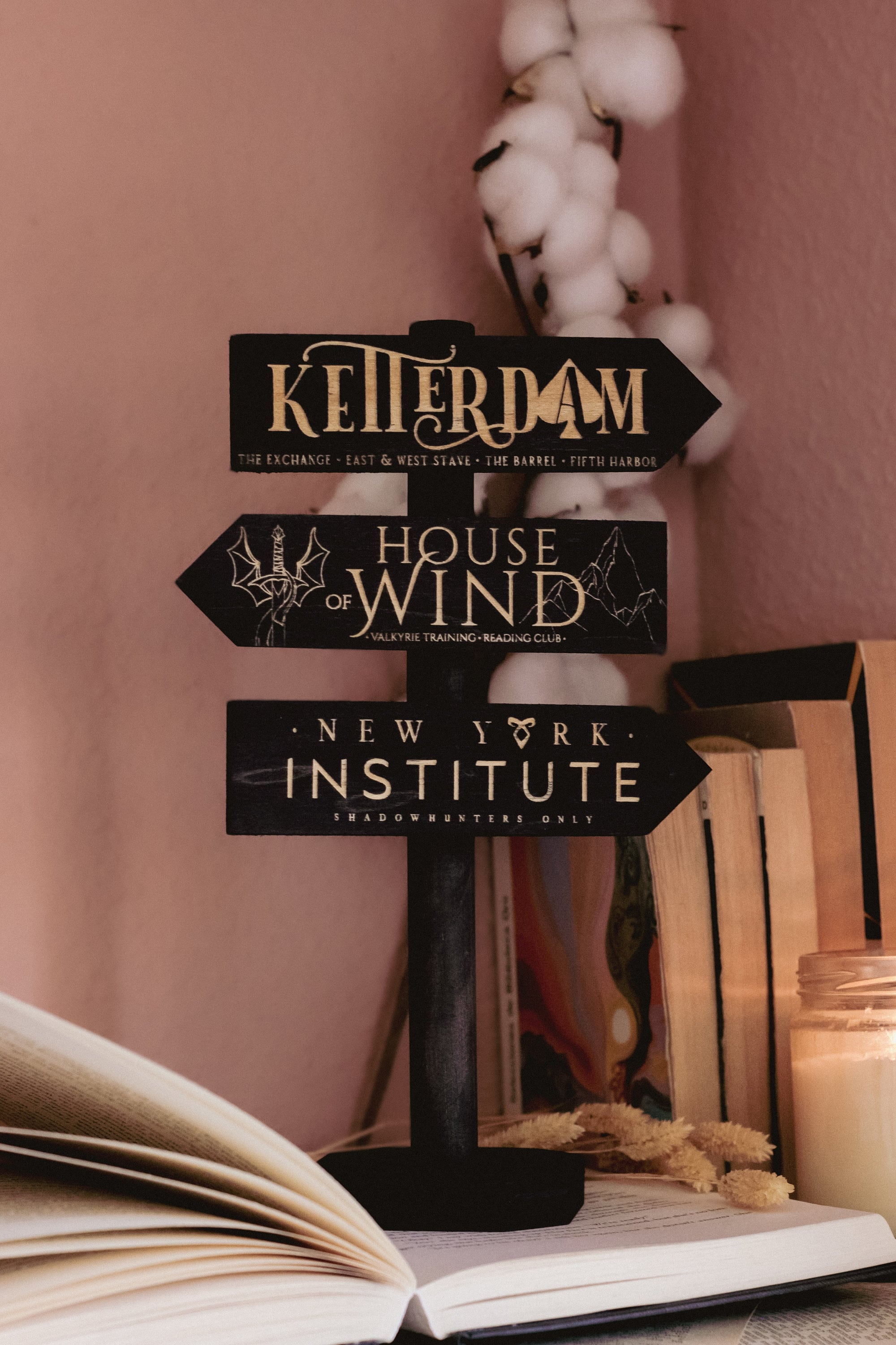 Standing Wooden Signposts, laser engraved, literary places inspired by literature: ACOMAF, Six of Crows, Nevernight...