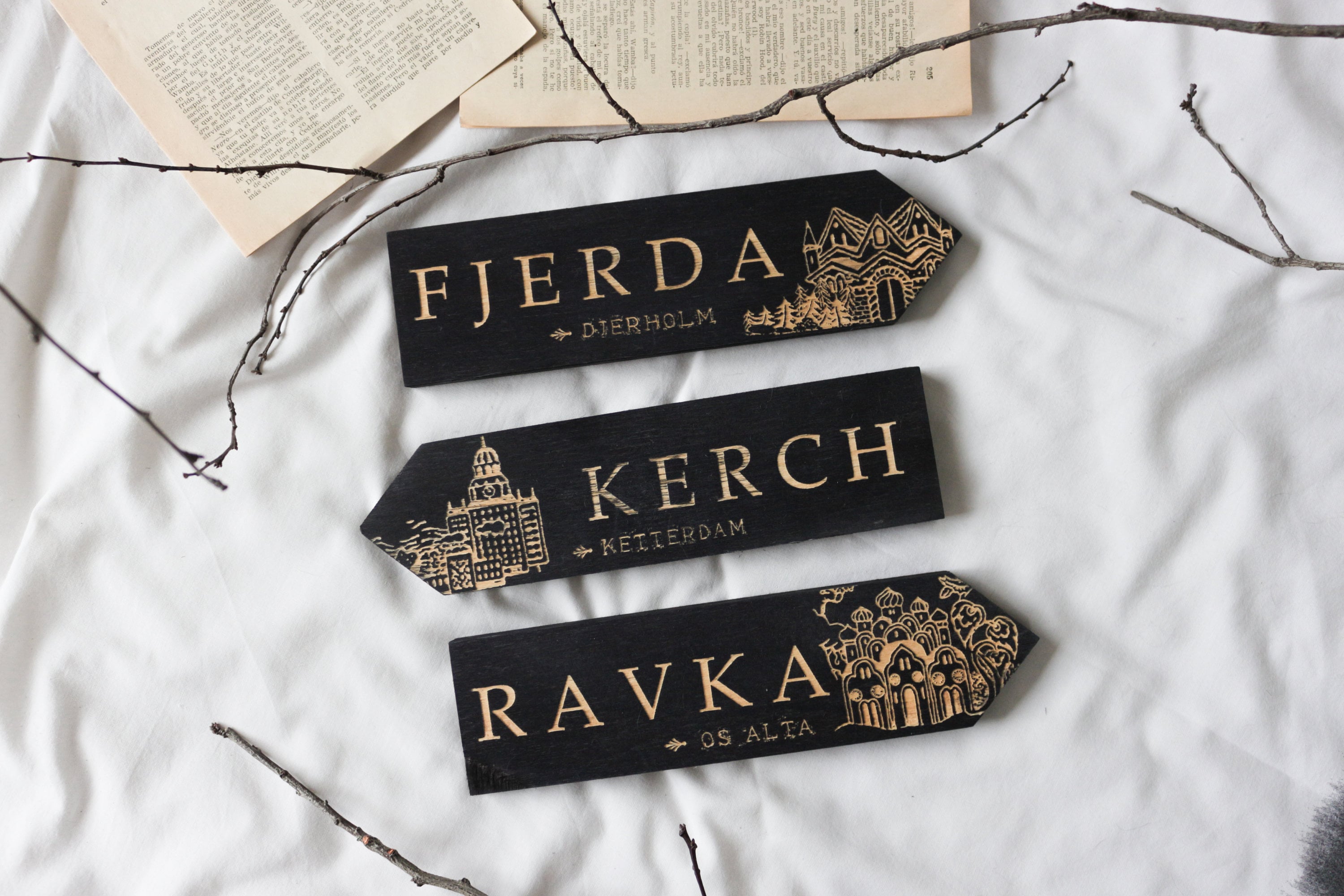 Grishaverse Individual Large Wooden Signposts Fjerda Kerch Etsy