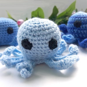 Crochet medusa for cats with catnip Knitted mini octopus Vegan friendly cat toy