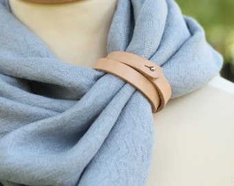 Men's light blue elegant linen scarf