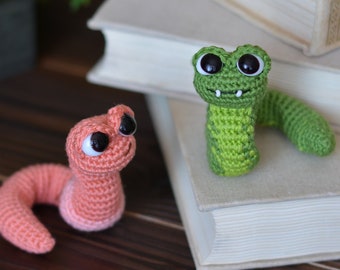 Worm and Snake crochet pattern, angry worm amigurumi tutorial, DIY mini toy snake, DIY funny amigurumi worm, happy snake amigurumi pattern