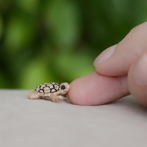 Turtle crochet pattern, easy amigurumi tutorial turtle, DIY mini crochet turtle, toy turtle easy amigurumi pattern, DIY no sew sea turtle