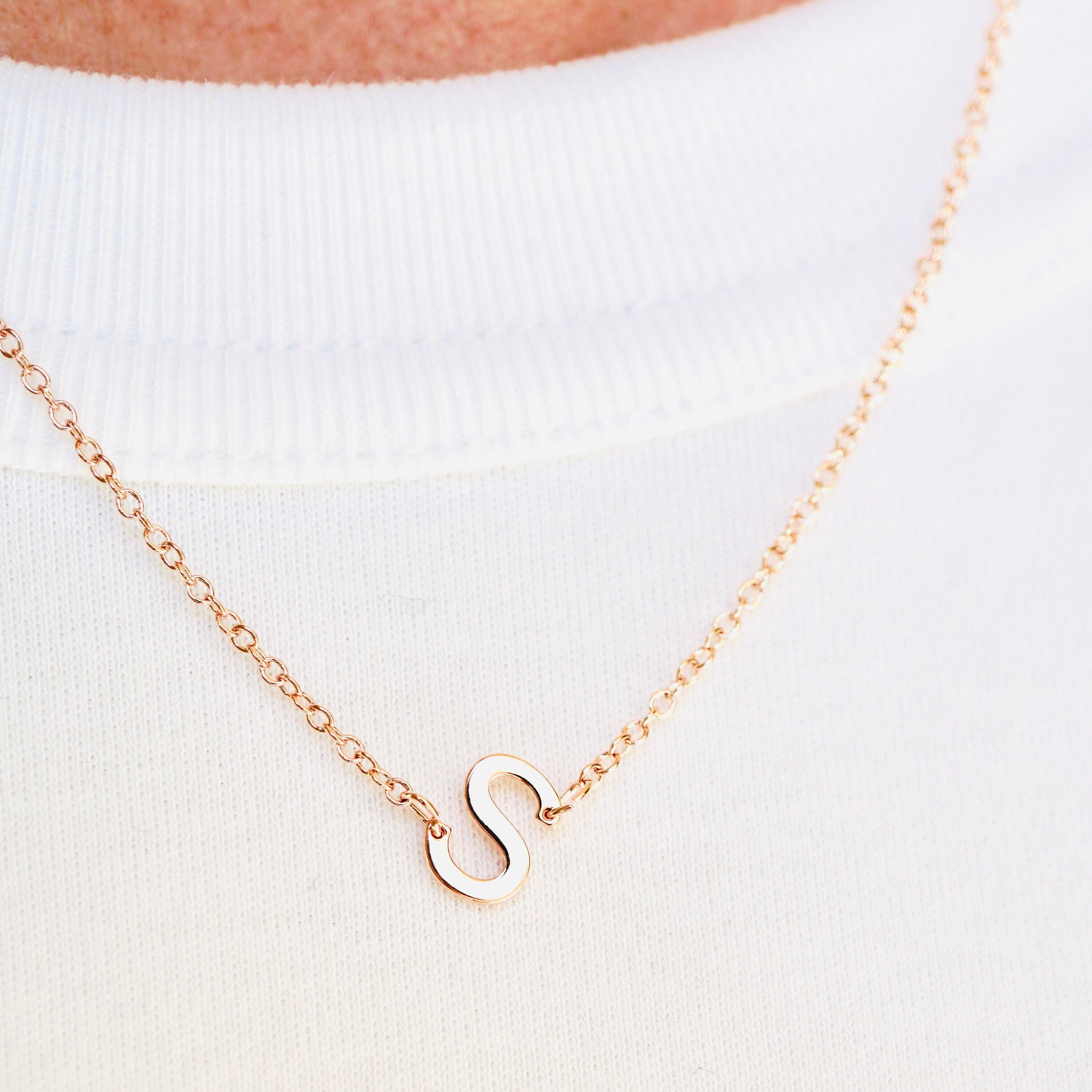 Pin by ‍ ᥫ᭡ . on 𝐍𝐁𝐀  Chain necklace, Necklace, Pendant necklace