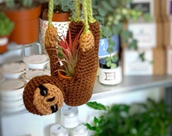 Mini Sloth plant hanger