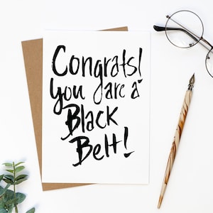 Gefeliciteerd Black Belt-wenskaart, Martial Arts-wenskaart, Black Belt Karate-wenskaart