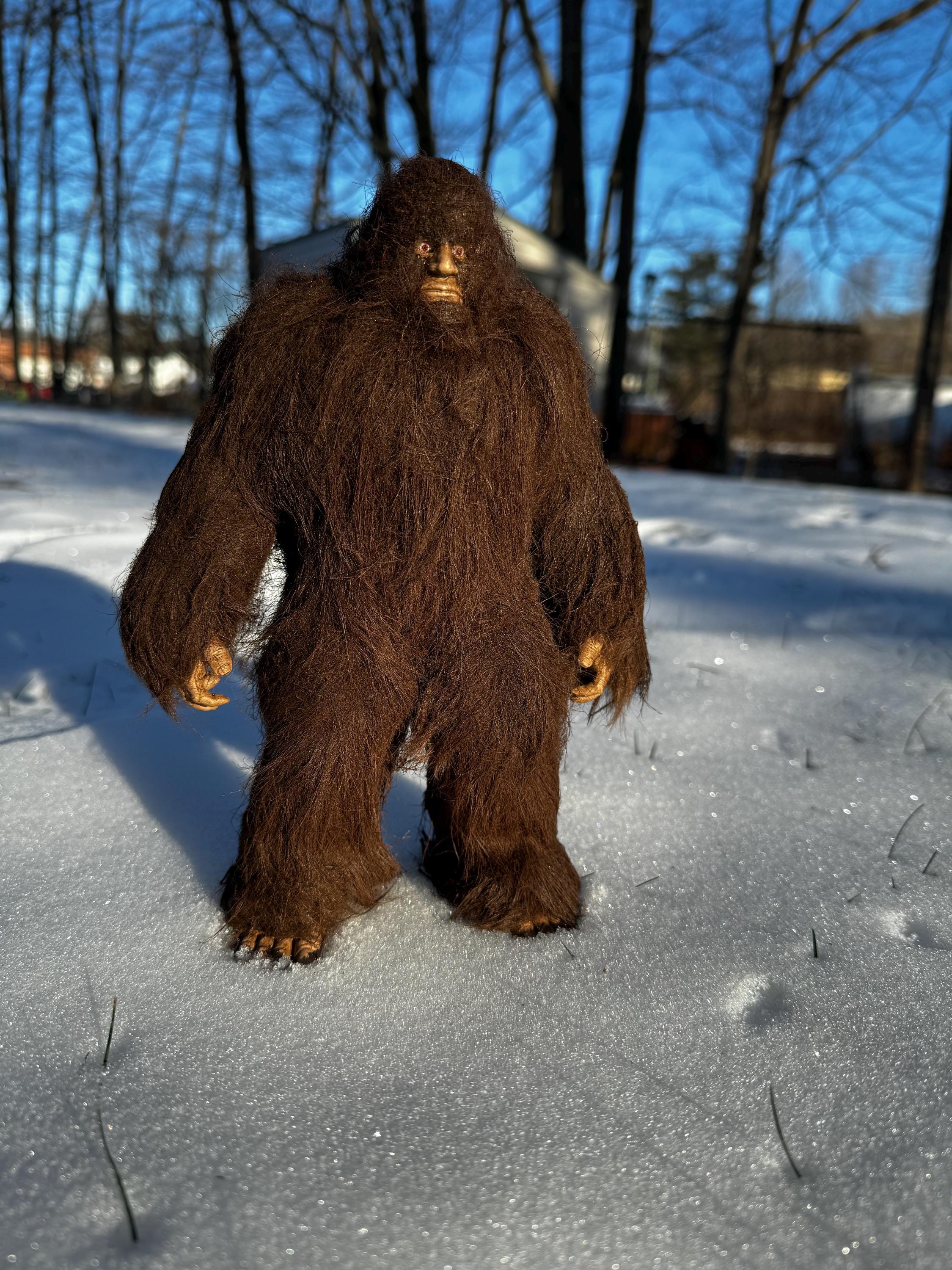 Realistic Bigfoot Figurine (Sasquatch)