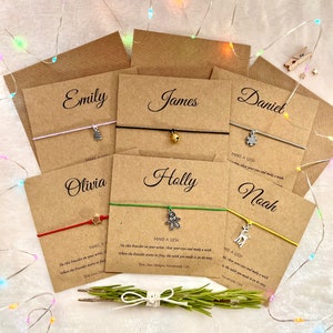 Gepersonaliseerde cadeaus, wensarmband, initialensieraden, plaatsnamen kersttafel, plaatskaarten, trouwbedankjes Adventscadeau, kleine cadeaus