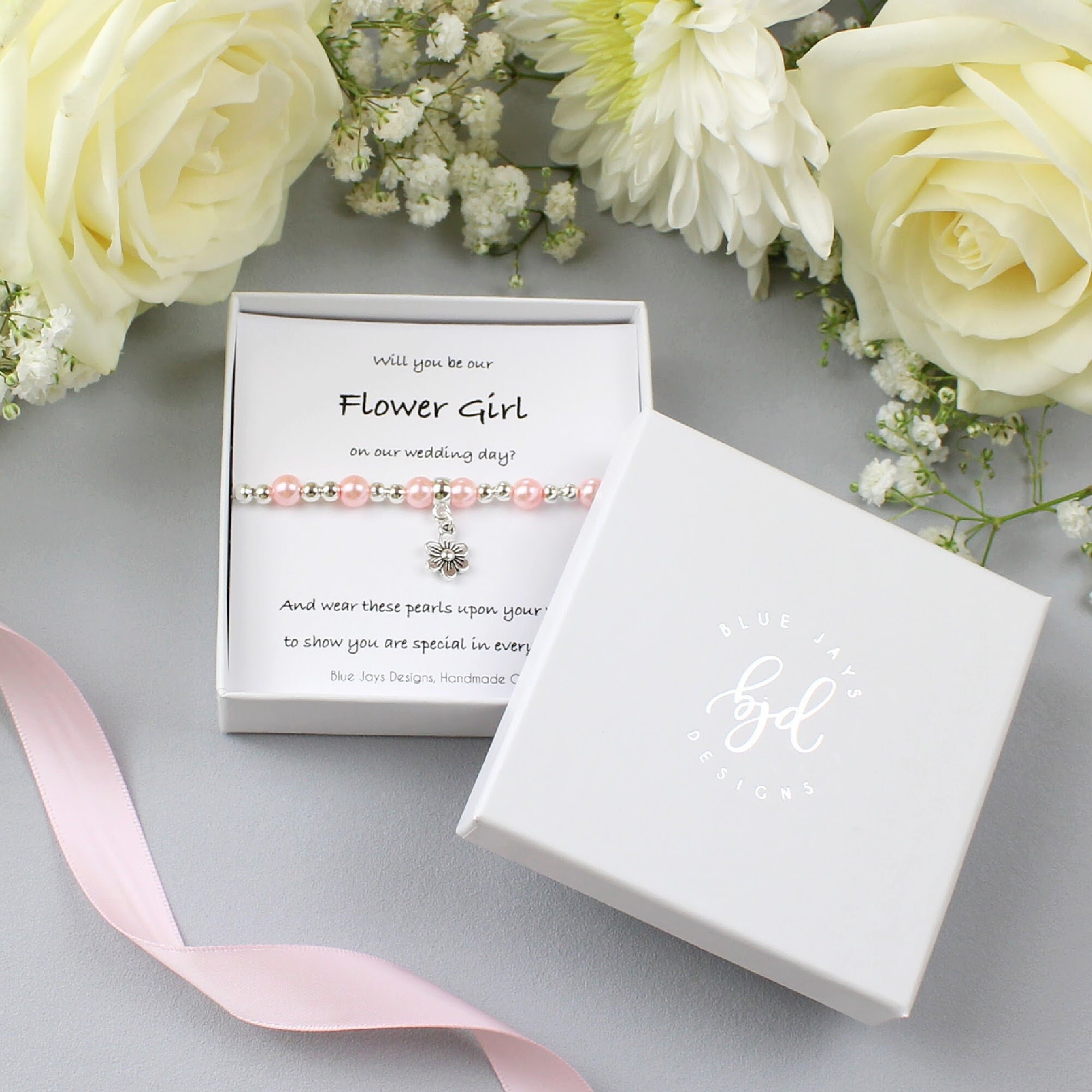 Joma flower girl bracelet hot sale