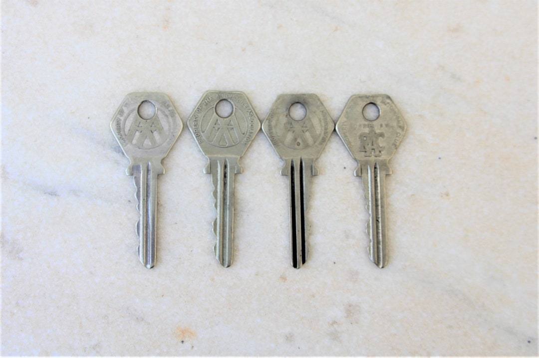3 AA Keys & 1 RAC Key Made by Yale Vintage Etsy
