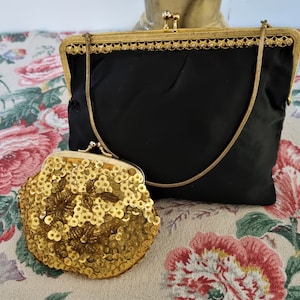 Bolsa de noite preta e bolsa dourada com miçangas e lantejoulas