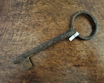 19th Century Iron Handwrought Key - Ref 1