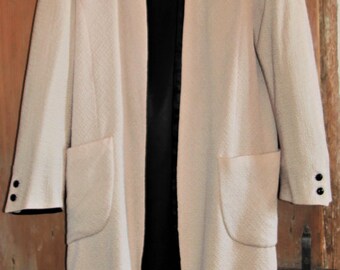 1980s Valentino Evening or Wedding Coat from Valentino Boutique in Off White