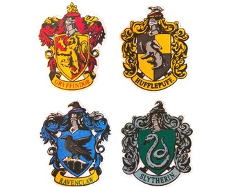 Harry Potter Hogwarts No Sew Applique Iron On Patch - Fabric Patches / Gryffindor, Hufflepuff, Ravenclaw, Slytherin