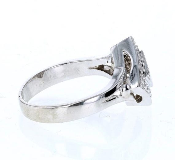 14kt White Gold 0.30ctw Diamond Ring View 4