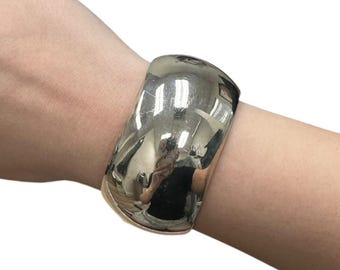 TOM HAWK シルバーブレスレット 925 STERLING インディアンジュエリー Tom Hawk（トムホーク）作 シルバー