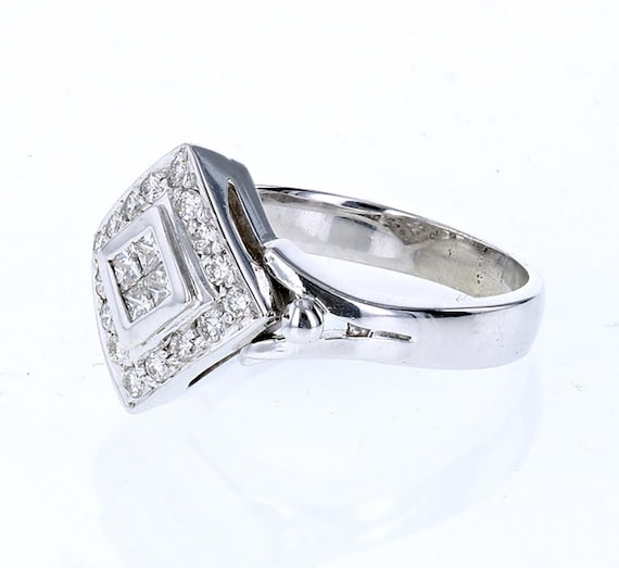 14kt White Gold 0.30ctw Diamond Ring View 2