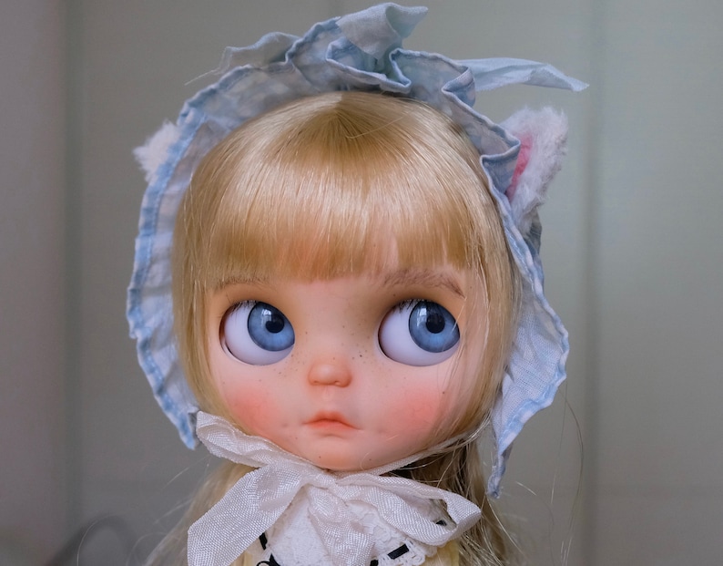 Blythe custom