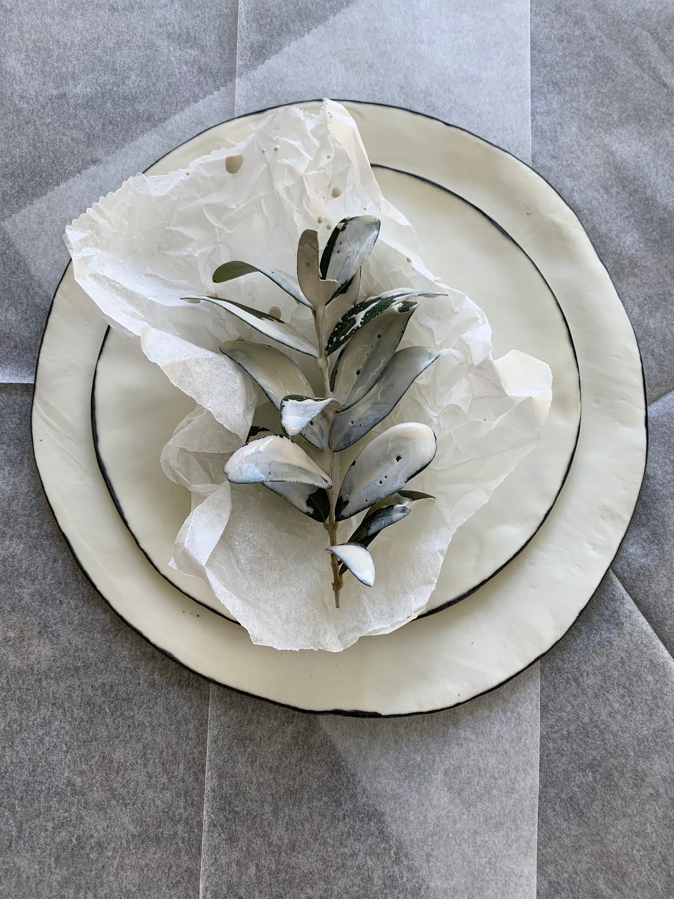 Ensemble d'assiettes de Dîner et Dessert, 9 Po à 7 Po