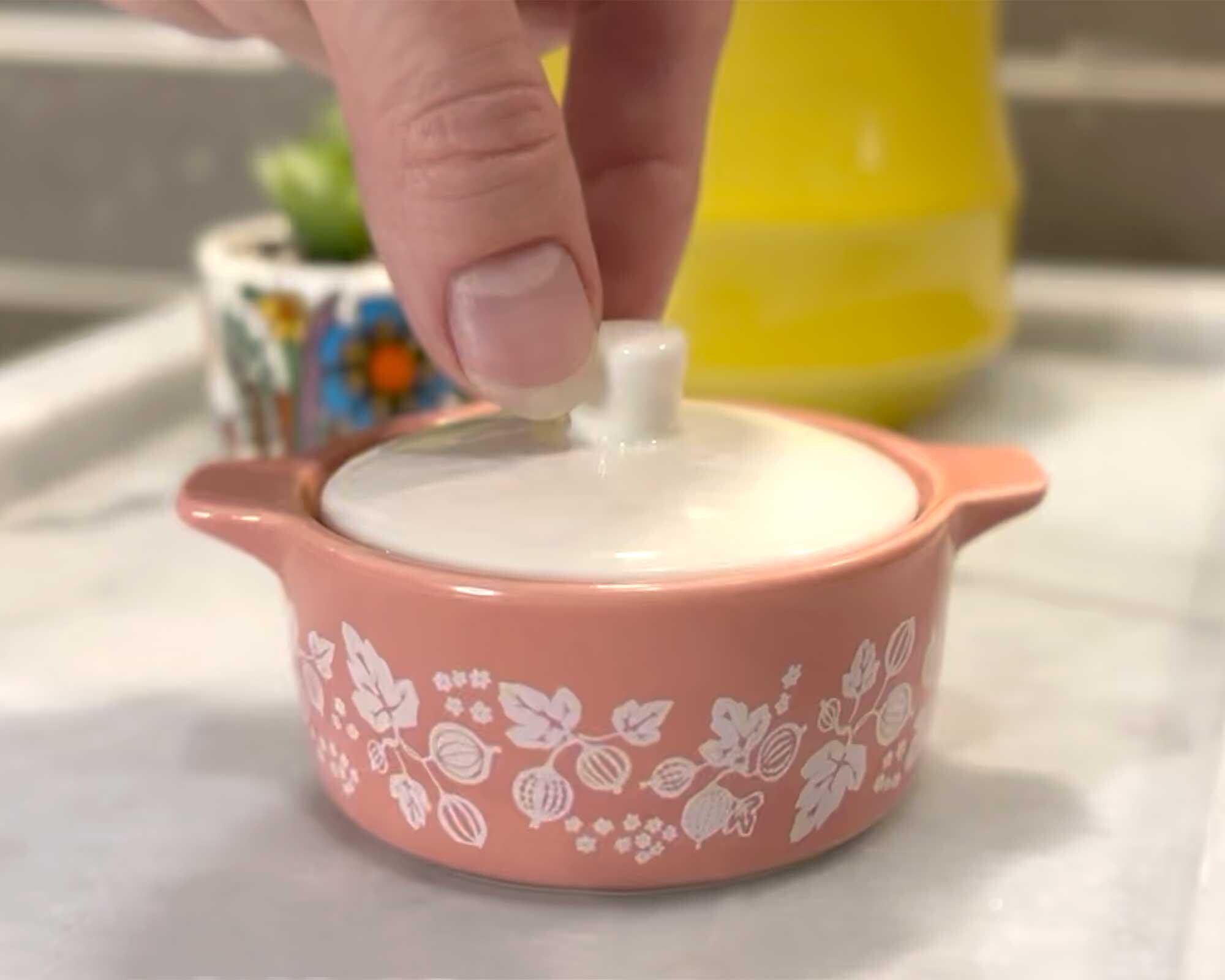 Pink Gooseberry Ceramic Trinket Box – Pyrex-inspired Jewelry