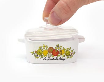 Mini Spice of Life Trinket Box – Corning Ware Inspired Casserole – Pyrex Lover Gift – Dollhouse Kitchen Decor – Ring Dish with Lid