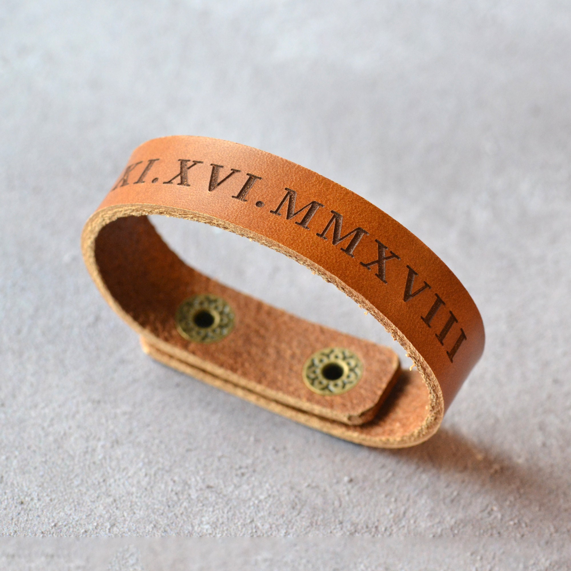 Bracciale personalizzato, regalo per lui, regalo per lei, San Valentin – Idea's Cottage di Brunetti Marco