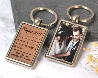 Personalised Photo Keyring, Valentines Day Gift Boyfriend or Girlfriend, Custom Calendar Keychain, Fifth Wedding Anniversary Gift Him or Her