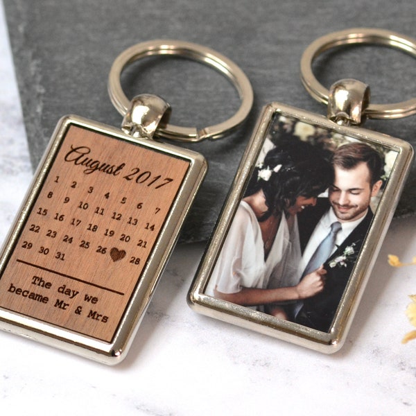 Personalised Photo Keyring, Valentines Day Gift Boyfriend or Girlfriend, Custom Calendar Keychain, Fifth Wedding Anniversary Gift Him or Her