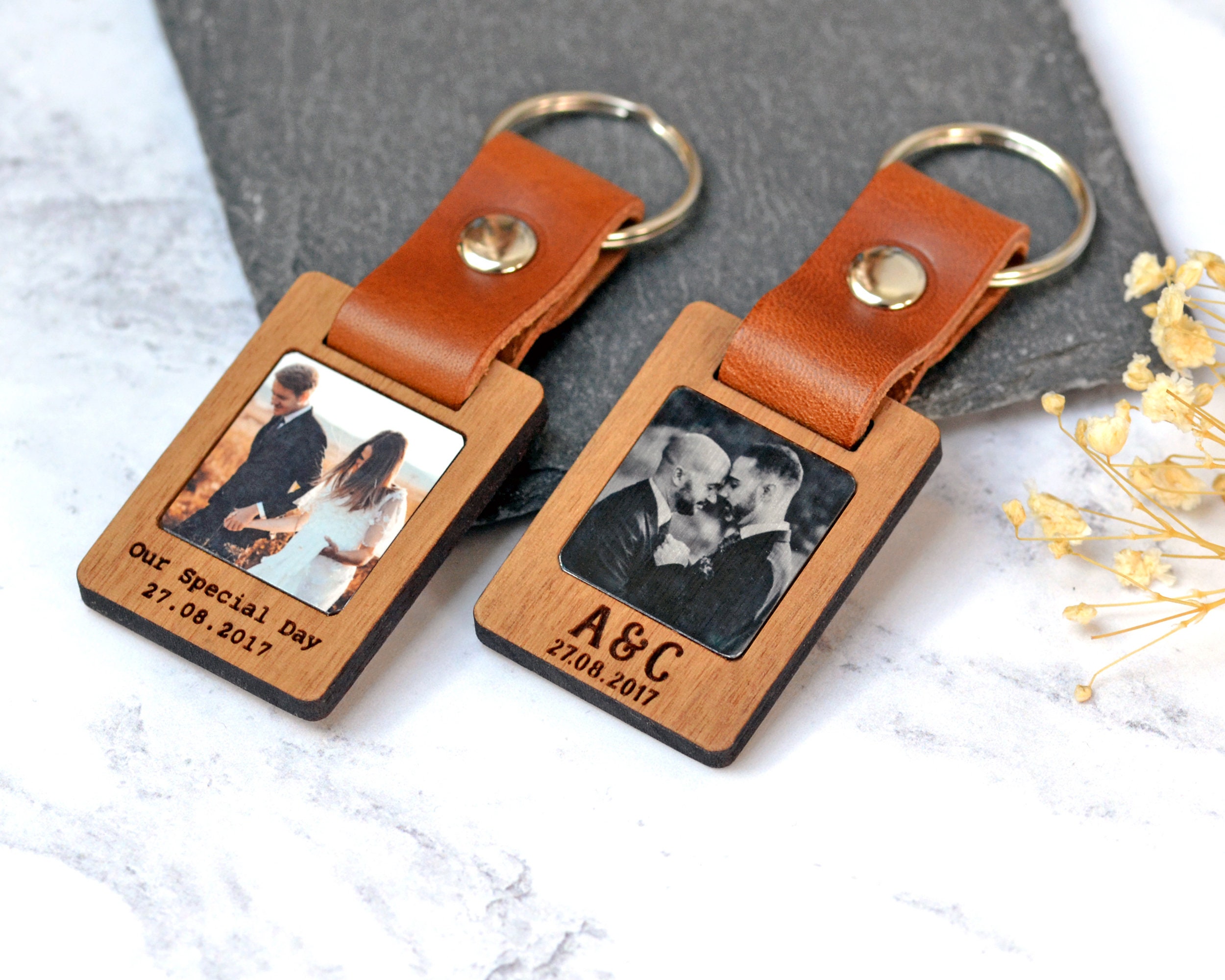 Personalised Photo Keyring, Wood Fifth Anniversary Gift, Valentine&#39;s Day Gift for Boyfriend Husband, Leather Keychain, Calendar Keyring
