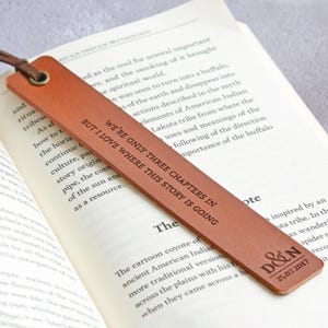 Personalisiertes Leder Lesezeichen, Geschenk zum dritten Jahrestag für Ihn, Geschenk zum Jahrestag, Lesegeschenk für Ihn