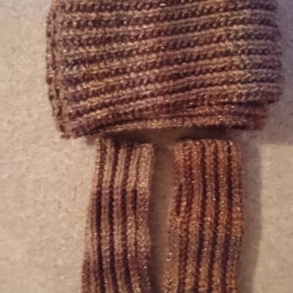 Handgestrickter grobstrick Schal und Handwärmer Set