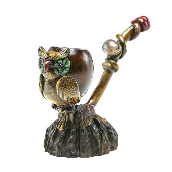 CUTE OWL 2oz GOLD TOBACCO TIN WITH METAL SMOKING PIPE & PIPE SCREENS 