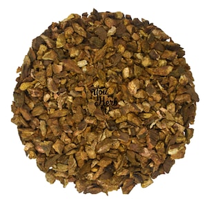 Chá de ervas com raiz seca cortada de ruibarbo - Rheum Palmatum