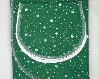 White Christmas snowflake on green hemstitch flannel baby blanket and burp cloth, double receiving 36x40. Perfect swaddle. Kits avail.